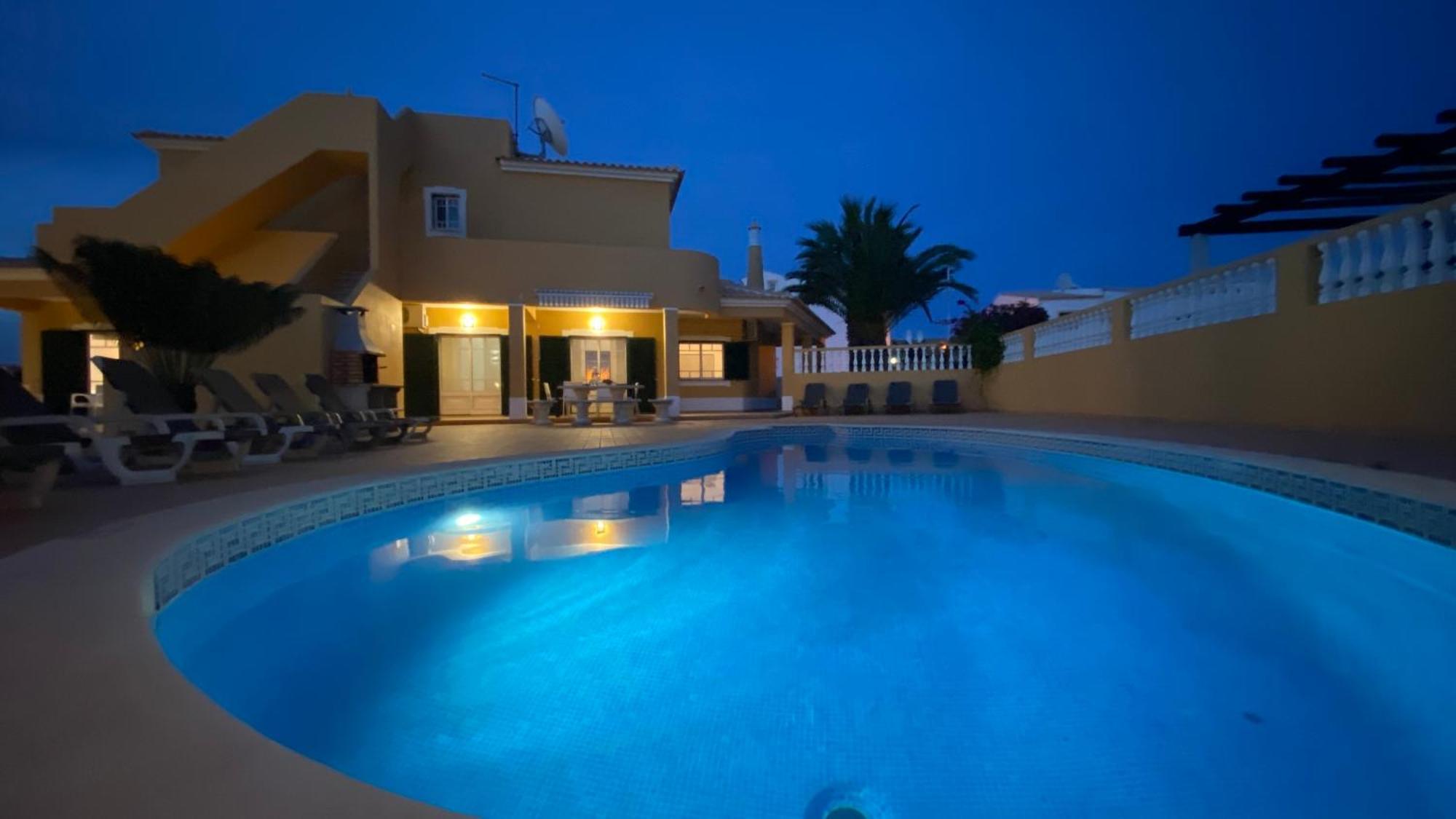 Villa Rafaela Com Piscina Albufeira Exterior photo